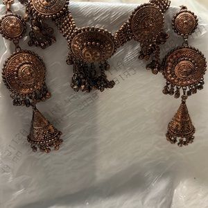 Antique style jewelry set